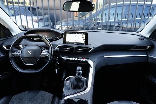 Peugeot 5008 1.2 PureTech Allure 131pk Navigatie/Stoelverwarming/