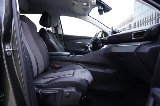 Peugeot 5008 1.2 PureTech Allure 131pk Navigatie/Stoelverwarming/