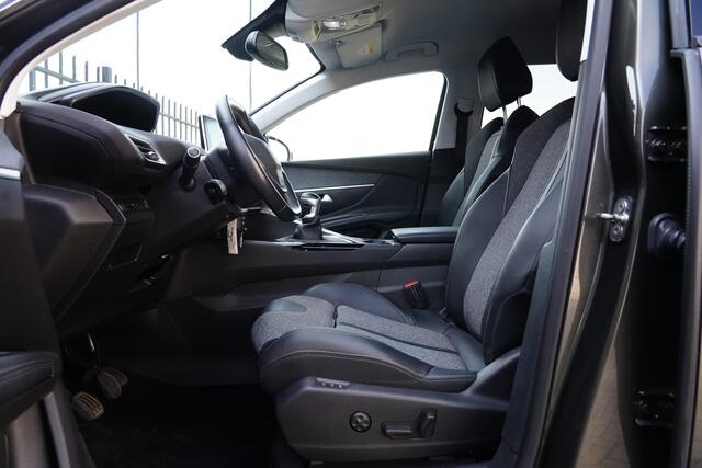 Peugeot 5008 1.2 PureTech Allure 131pk Navigatie/Stoelverwarming/
