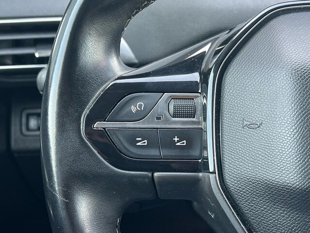 Peugeot 5008 BWJ 2020 | 1.2T 131PK Premium | TREKHAAK | LEDER/STOF | CLIMA | NAVI | CRUISE | CARPLAY