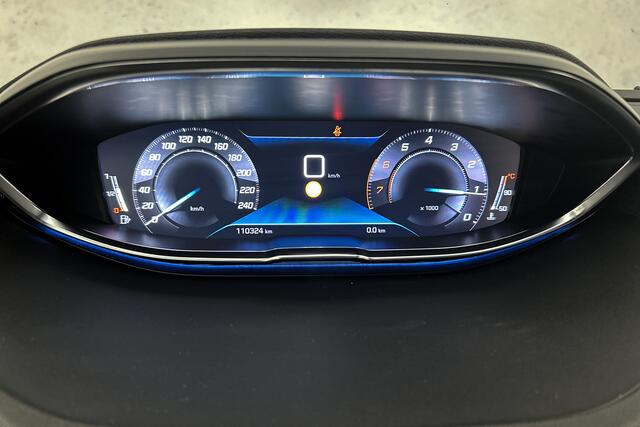 Peugeot 5008 1.2 PureTech Blue Lease Premium | Leder | Camera | Apple carplay | Afneembare trekhaak
