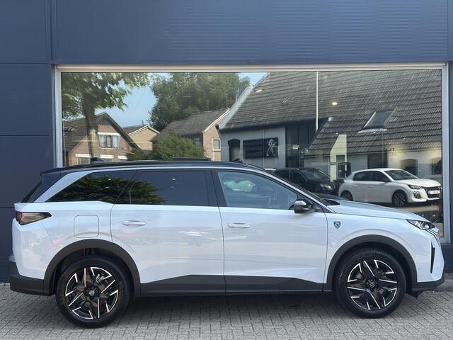 Peugeot 5008 1.2 Hybrid 145 GT Automaat | Alcantara Stoelen | Panorama Schuif-/Kanteldak | Zeer complete Demo van 2025 ! | Navigatie | 360 Graden Camera | 7 Zitplaatsen | Adaptieve Cruise Control | 3-Zone Climate Control | Full LED Verlichting | All Season Banden | Ke