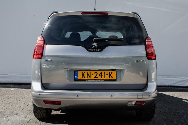 Peugeot 5008 1.2 PureTech Style 5p. Full map navigatie/ Cruise control/ Climate control/ Tel. bluetooth