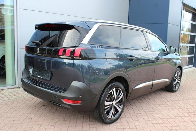 Peugeot 5008 1.2 PureTech 130pk Allure 7-zits Airco Navi Carplay 57.824km
