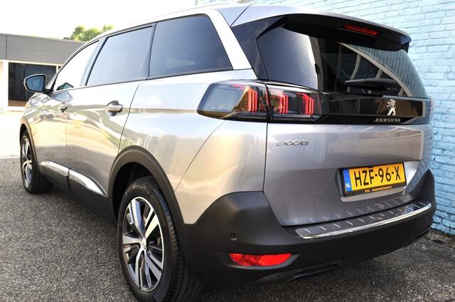 Peugeot 5008 1.2 Allure Pack Aut. 7p Nav sv pdc v+a cam LED