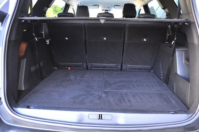 Peugeot 5008 1.2 Allure Pack Aut. 7p Nav sv pdc v+a cam LED