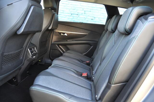 Peugeot 5008 1.2 Allure Pack Aut. 7p Nav sv pdc v+a cam LED