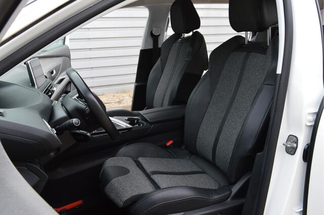 Peugeot 5008 1.2 PureTech Blue Lease Premium O.a: Afn. Haak, PDC, Clima, Navi, Carplay, Rijklaar, Etc. All-in prijs!