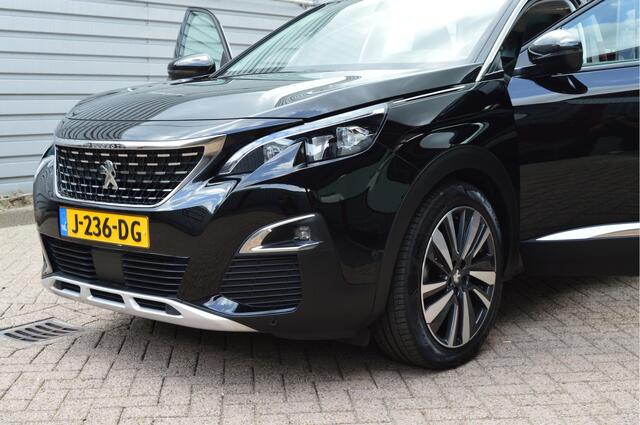 Peugeot 5008 1.2 PureTech Allure O.a: Vol Leder, Key-less, Afn. trekhaak, Open dak, Carplay, Pdc, Etc. All-in prijs!