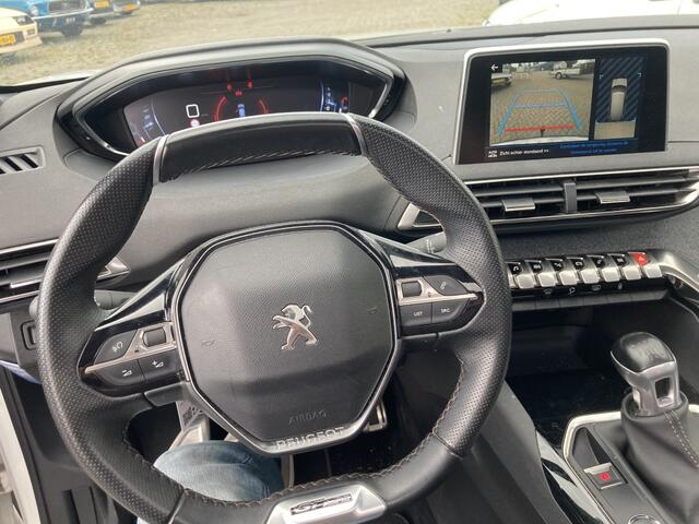 Peugeot 5008 1.2 PureT GT-Line 7 Persoons Trekhaak Panoramadak LED