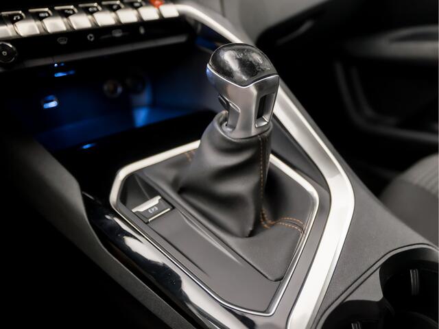 Peugeot 5008 1.2 PureTech Sport 7 Persoons (APPLE CARPLAY, GROOT NAVI, PARKEERSENSOREN, SPORTSTOELEN, GETINT GLAS, CRUISE, NIEUWSTAAT)