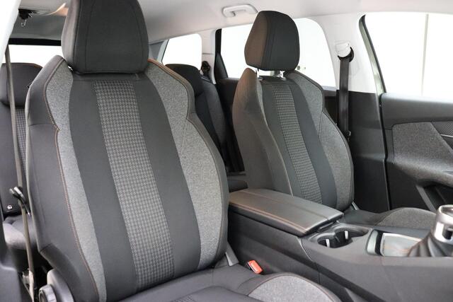 Peugeot 5008 PureTech 130 Blue Lease Executive | navigatie | 7-persoons | Climate & Cruise Control | Camera | Parkeersensor v+a | Draadloze telefoonlader