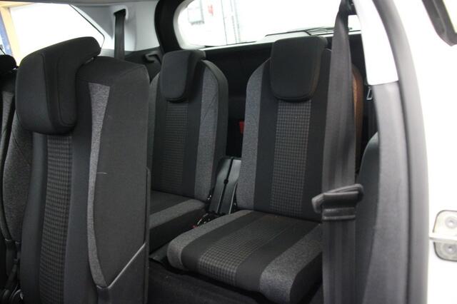 Peugeot 5008 1.2 PureTech Executive 7 Persoons - Carplay, Cruise, Digitaal Cockpit, Trekhaak