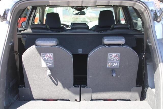 Peugeot 5008 1.2 PureTech Allure Pack NAVIGATIE - PARKEERHULP VOOR+ACHTER - 7 ZITPLAATSEN
