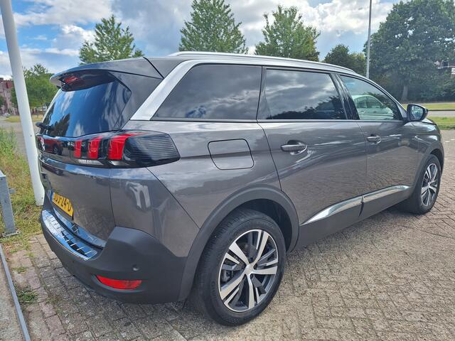 Peugeot 5008 1.2 PureTech Allure 7 persoons