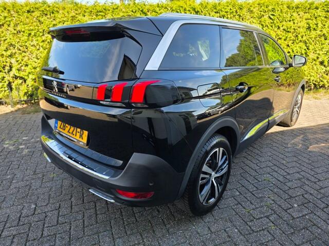Peugeot 5008 1.2 Allure 7 persoons 360 modificatie motor