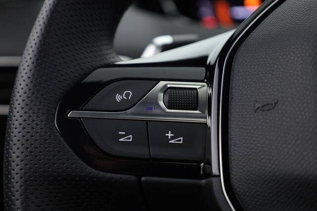 Peugeot 5008 1.2 PureTech GT Pack Business | 7 pers. | Pano | Focal Audio | Camera | Adapt. Cruise | Keyless