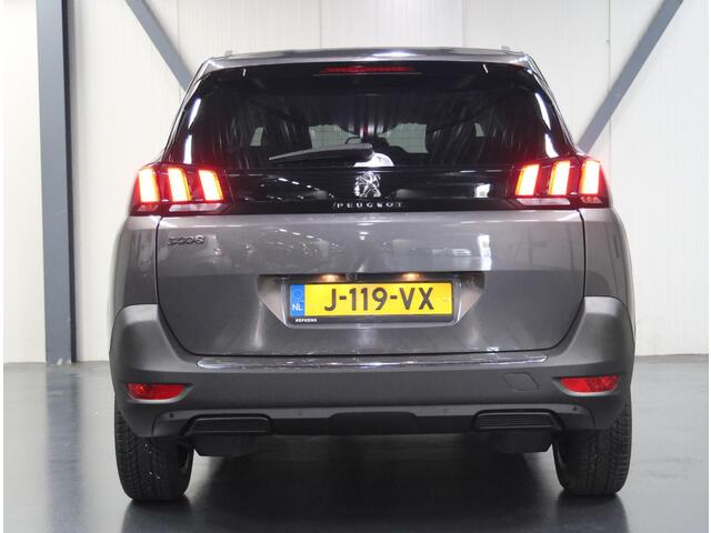 Peugeot 5008 130PK Premium Avantage | AUTOMAAT | AppleCarPlay/AndroidAuto | Cruise Control | Climate Control | Camera | LED | 7 PERSOONS! | Navigatie | Isofix | Privacy Glass | Parkeersensoren | Elektrische Klep |