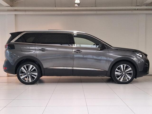 Peugeot 5008 1.2 Turbo 130pk GT-Line 5 Zitter | Navigatie | Elektrisch Panoramadak | Achteruitrijcamera | Handsfree Kofferklep | Keyless Entry | Apple Carplay/Android Auto |