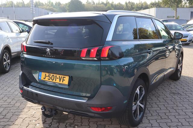 Peugeot 5008 1.2 PureTech Crossway Virtual Cockpit, 7 Persoons, Navigatie, Apple Carplay, Camera, Panoramadak, Cruise control