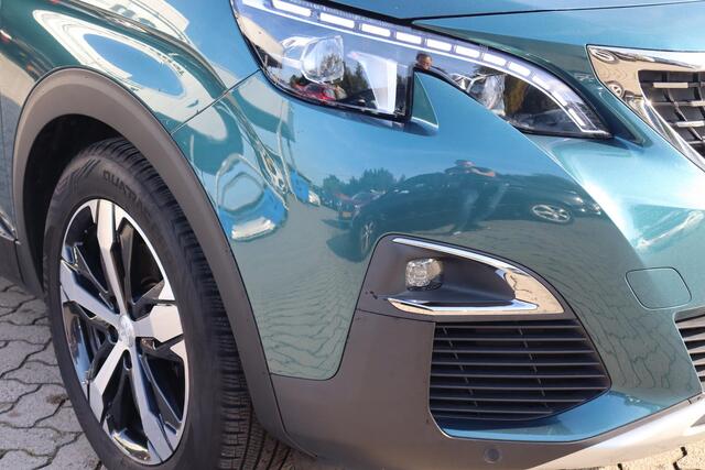 Peugeot 5008 1.2 PureTech Crossway Virtual Cockpit, 7 Persoons, Navigatie, Apple Carplay, Camera, Panoramadak, Cruise control