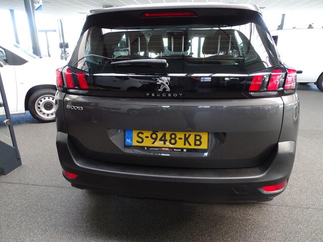 Peugeot 5008 1.2 PureTech Active Pack Business