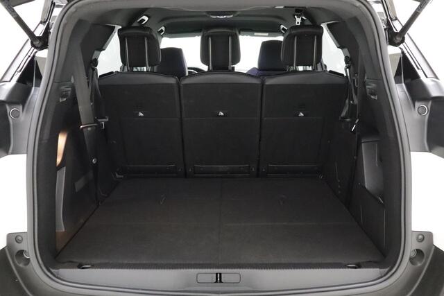 Peugeot 5008 1.2 Hybrid 136 GT | AUTOMAAT | 7-persoons | Parkeer Camera Voor & Achter | Adaptief Cruise Control | Navigatie | Lende Steun Verstelling | DAB+ | Apple Carplay & Android Auto |