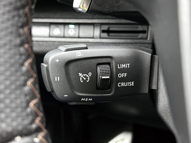 Peugeot 5008 Mild-Hybrid 145 PK Automaat GT | Rijklaar | Adaptive Cruise control | 360 camera | 7 zitplaatsen |