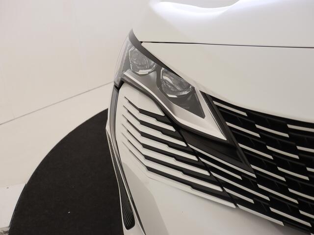 Peugeot 5008 1.2 Hybrid 136 GT | LED voor en achterlichten | 360 graden camera | Adaptive cruise control | Connected services | Keyless entry |