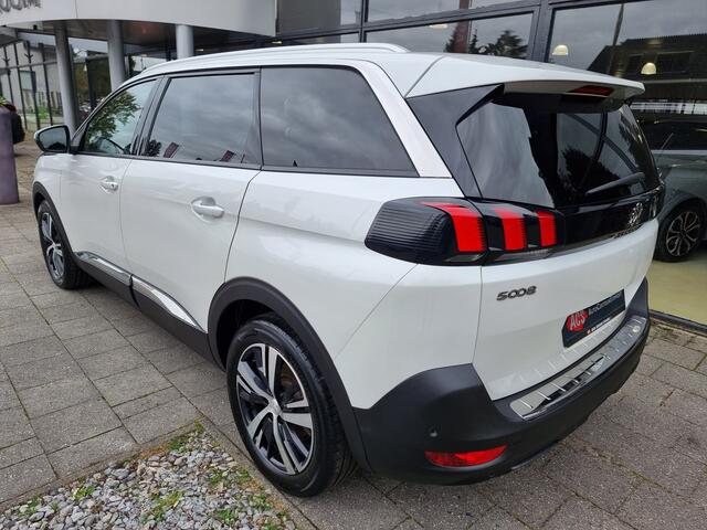 Peugeot 5008 1.2 Allure 131pk | 7-pers | Carplay | Leder | Distr. vern. | Parelmoer | Zeer nette staat!