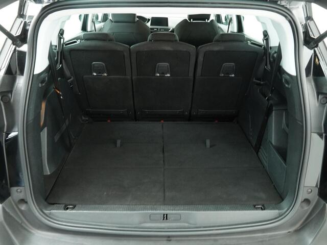 Peugeot 5008 1.2 PureTech Blue Lease Executive - 7-Zitter - Navigatie - Climate Control - Lichtmetalen velgen