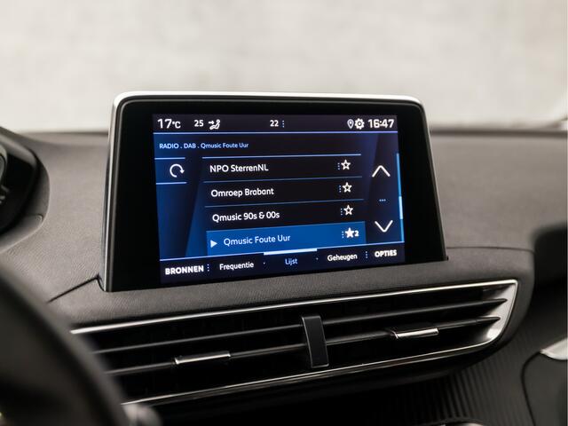 Peugeot 5008 1.2 PureTech Sport 7 Persoons (FACELIFT, APPLE CARPLAY, GROOT NAVI, 360 CAMERA, GETINT GLAS, SPORTSTOELEN, PARELMOER, TREKHAAK, KEYLESS, NIEUWE APK, NIEUWSTAAT)