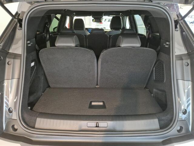 Peugeot 5008 1.6 Plug-in Hybrid 195 Allure 7,4 kW | Trekhaak | Seat Pack | Panoramic Navigation Pack | 360 Vision & Drive Assist Pack