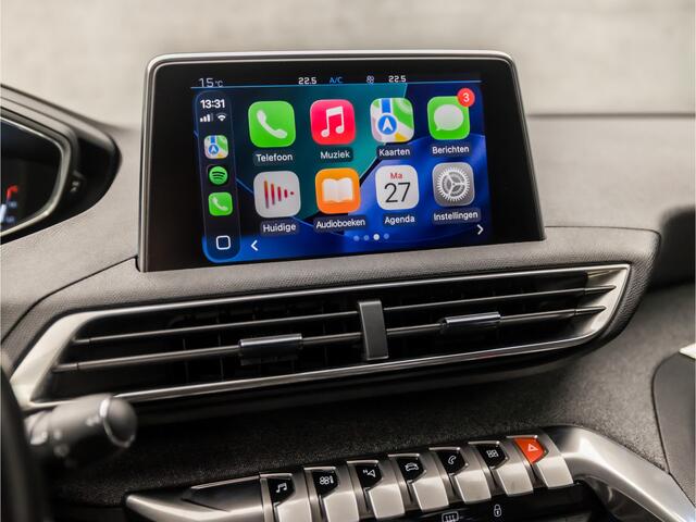Peugeot 5008 1.2 PureTech Premium Sport 7 Persoons (APPLE CARPLAY, GROOT NAVI, CLIMATE, LEDER, SFEERVERLICHTING, SPORTSTOELEN, GETINT GLAS, TREKHAAK, PARKEERSENSOREN, NIEUWE APK, NIEUWSTAAT)