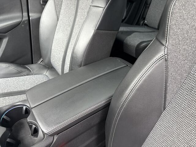 Peugeot 5008 1.6 PureTech, pano, camera, cruise, climate, 7 persoons