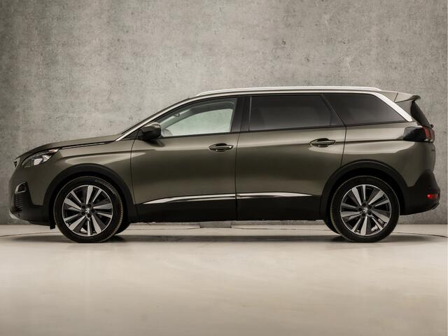 Peugeot 5008 1.2 PureTech Sport 7 Persoons Automaat (PANORAMADAK, APPLE CARPLAY, MEMORY SEATS, LEDER, FOCAL AUDIO, STOELVERWARMING, ADAPTIVE CRUISE, GETINT GLAS, KEYLESS, NIEUWSTAAT)