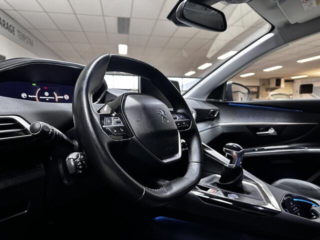 Peugeot 5008 1.2 PureTech Blue Lease Premium /D-Riem Verv. 161.000KM! /7-Persoons! /Trekhaak /Apple + Android /Dodehoek Detec. /Lane Assist /Grootlichtass. /Camera /DAB+! /Navi /Climat /Cruise /Elek. pakket /Bluetooth /19"LMV