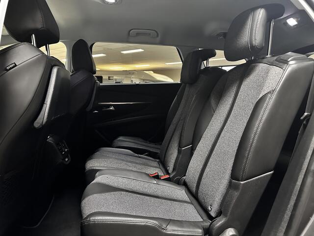 Peugeot 5008 1.2 PureTech Blue Lease Premium /D-Riem Verv. 161.000KM! /7-Persoons! /Trekhaak /Apple + Android /Dodehoek Detec. /Lane Assist /Grootlichtass. /Camera /DAB+! /Navi /Climat /Cruise /Elek. pakket /Bluetooth /19"LMV