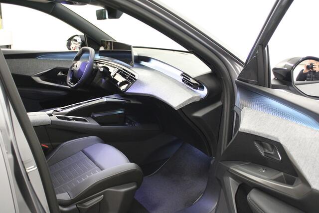 Peugeot 5008 1.2 Hybrid 145 GT 7P