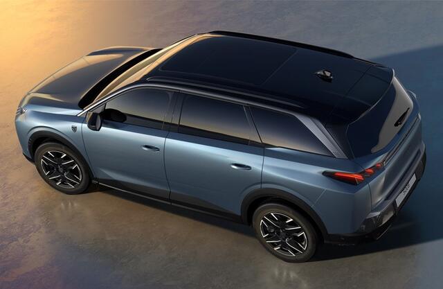 Peugeot 5008 1.2 Hybrid 136 GT SNEL RIJDEN - PANORAMADAK - 8 JAAR GARANTIE