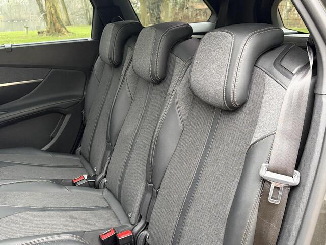 Peugeot 5008 130 PK GT-Line EAT8, Pano, 7P, Trekhaak