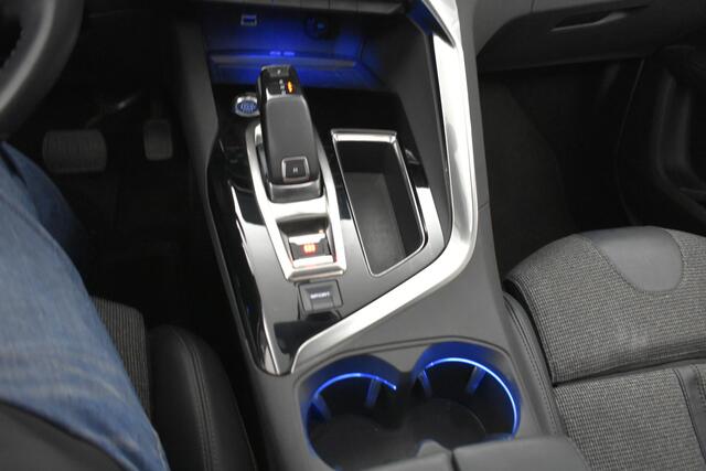 Peugeot 5008 1.2 PureTech BL Premium 7p Avant Panodak Camera EL aKlep Winterpack