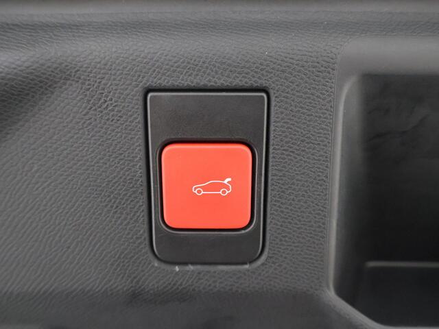 Peugeot 5008 GT 1.2 Hybrid 145PK e-DCS6 Automaat Navigatie, Achteruitrijcamera, Keyless, Stoel & Stuurwielverwarming, Elektrische Achterklep, Parkeersensoren