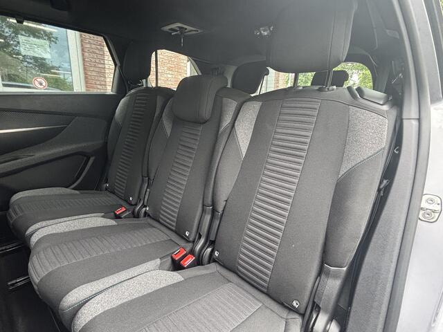 Peugeot 5008 Active Pack Business 1.2 Hybrid 145pk e-DSC6 | NAVI | CAMERA | STOELVERW. | CLIMA | CRUISE CONTROL | UNIEK LAGE KM-STAND! |