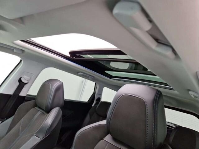 Peugeot 5008 1.2 PureTech Crossway Avantage 1e-Eig. & Keurig-Onderh. BOVAG-Garantie. NL-Auto.