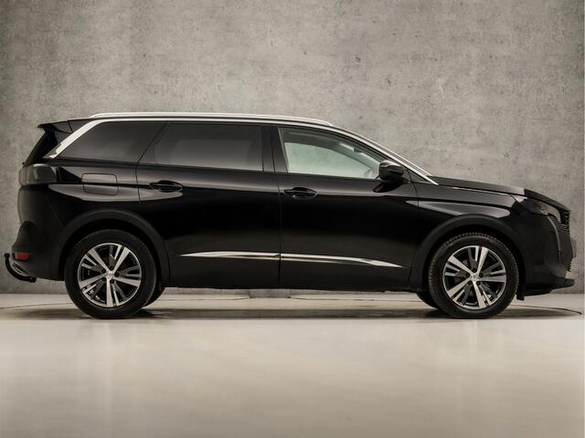Peugeot 5008 1.2 PureTech Allure 7 Persoons Automaat (APPLE CARPLAY, GROOT NAVI, LEDER, 360 CAMERA, SPORTSTOELEN, STOELVERWARMING, KEYLESS, GETINT GLAS, TREKHAAK, ADAPTIVE CRUISE, NIEUWSTAAT)