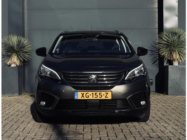 Peugeot 5008 1.2 PureTech/ Navi/PDC/AUT/7-Zits
