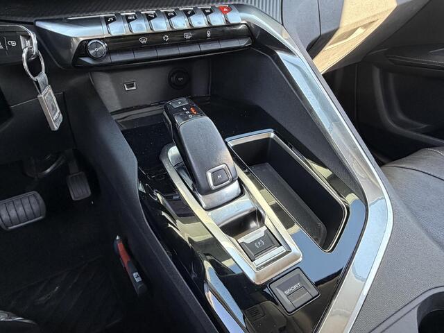 Peugeot 5008 1.2 PureTech/ Navi/PDC/AUT/7-Zits