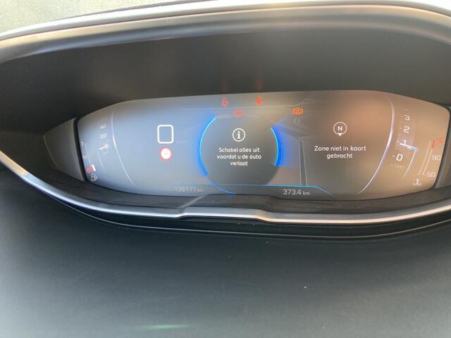 Peugeot 5008 1.2 PT Allure Half leer Trekhaak NL auto