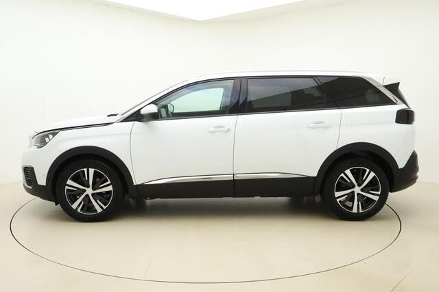 Peugeot 5008 1.2 PureTech Allure 130 PK | Automaat | Trekhaak | Parkeersensor | 7-Zits | Camera | Navigatie | Cruise Control | Airco | DAB+ | Getinte ramen